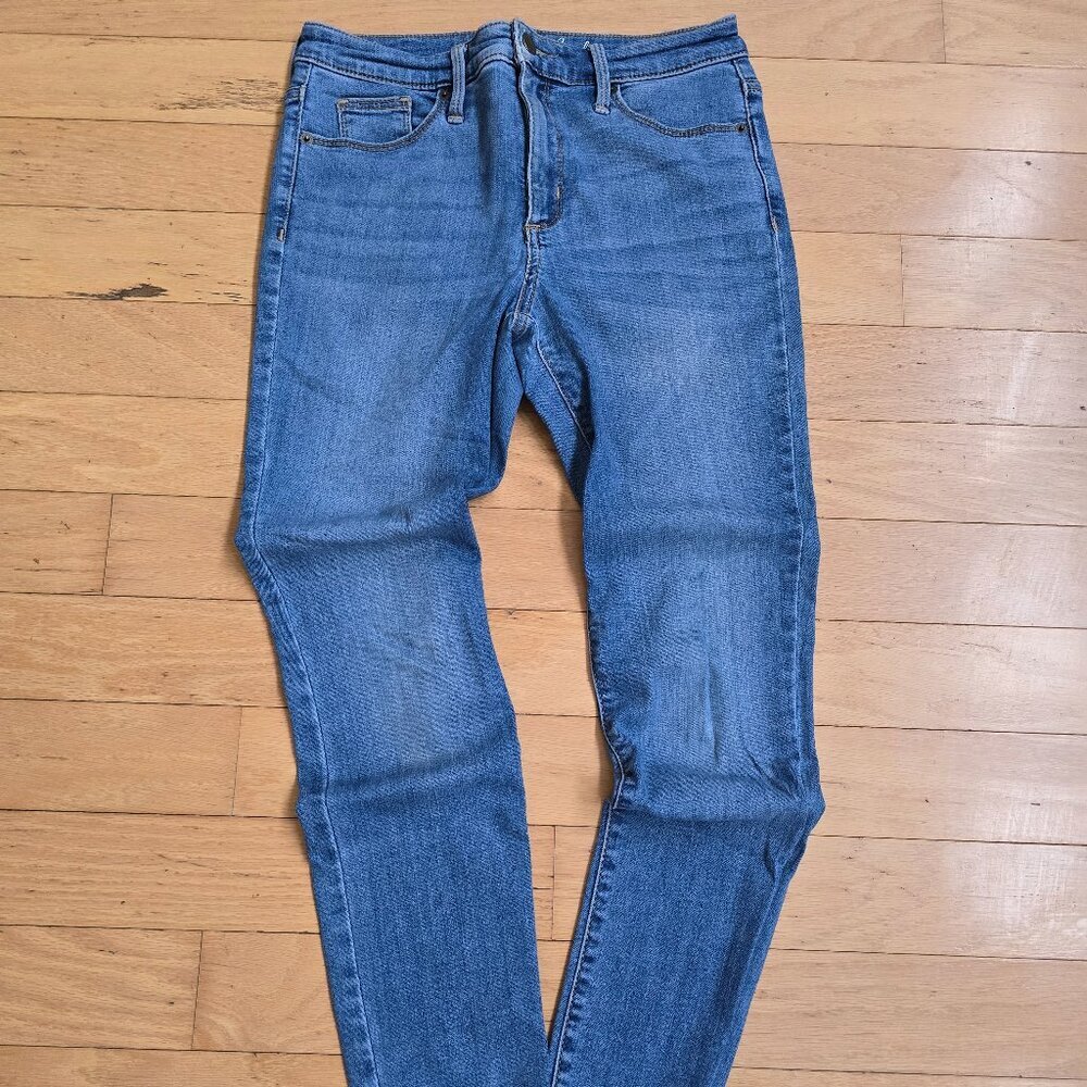 Universal Thread | medium wash high rise skinny jeans | WMS 4